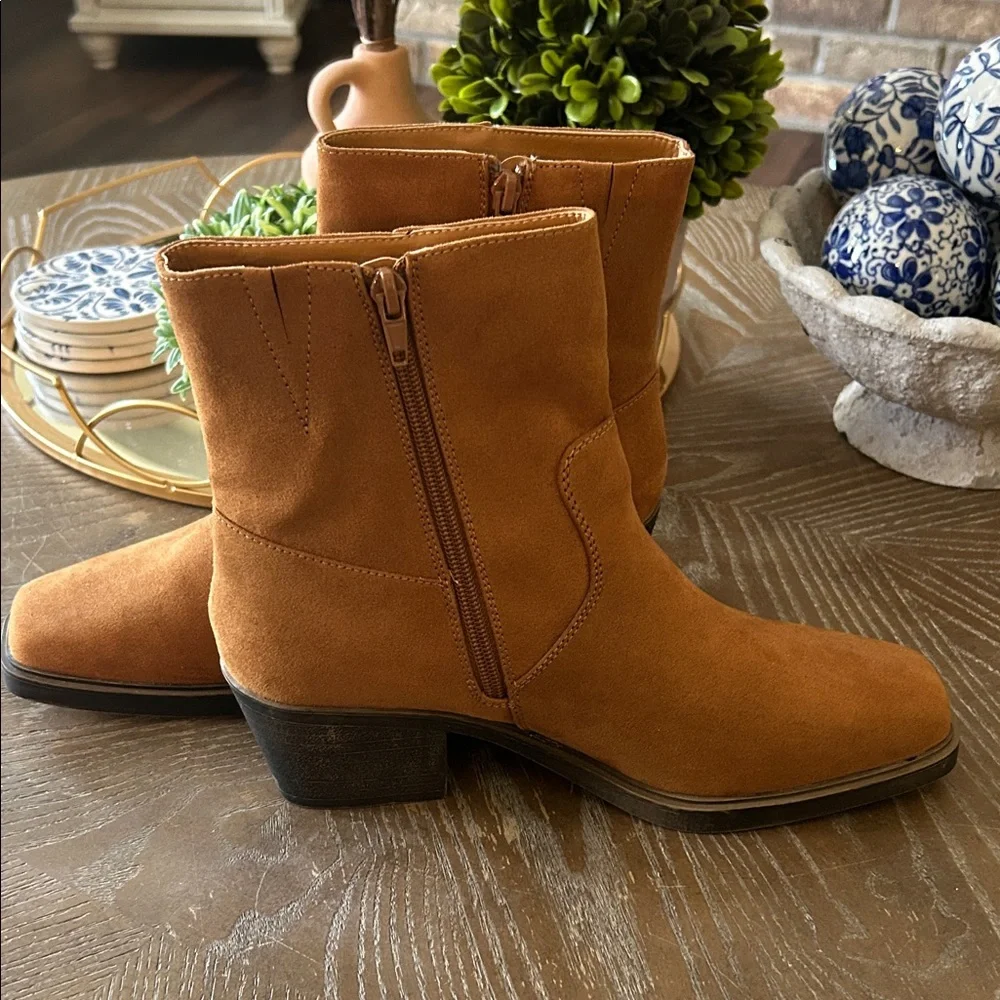 NWOT! Tan Faux Suede Western Fringe Low Heel Ankle Boots